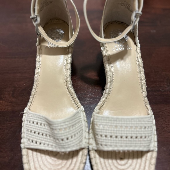 NWT Vince 
Camuto Jellisa
Cream/beige Espadrille
Wedge Platform Sandals 12W - Picture 3 of 9